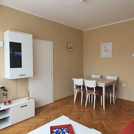 Apartment Mateo Medic *