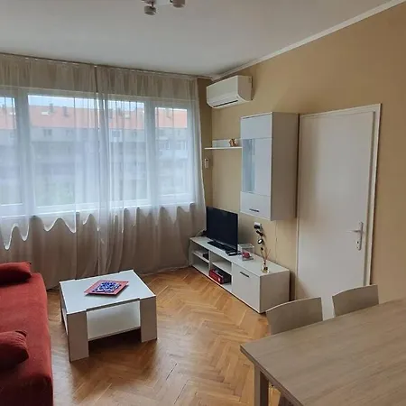 Mateo Medic Apartment Varna