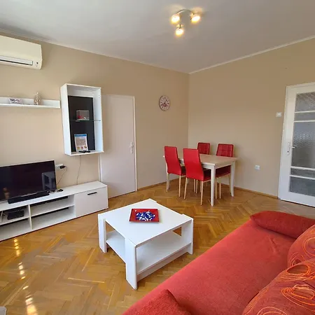 Apartment Mateo Medic *